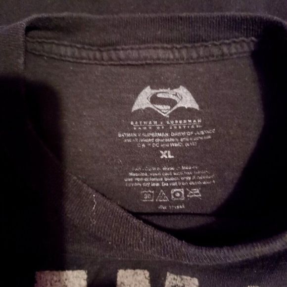 Batman VS. Superman T Shirt XL Dark Knight Man Of Steel - Picture 5 of 5